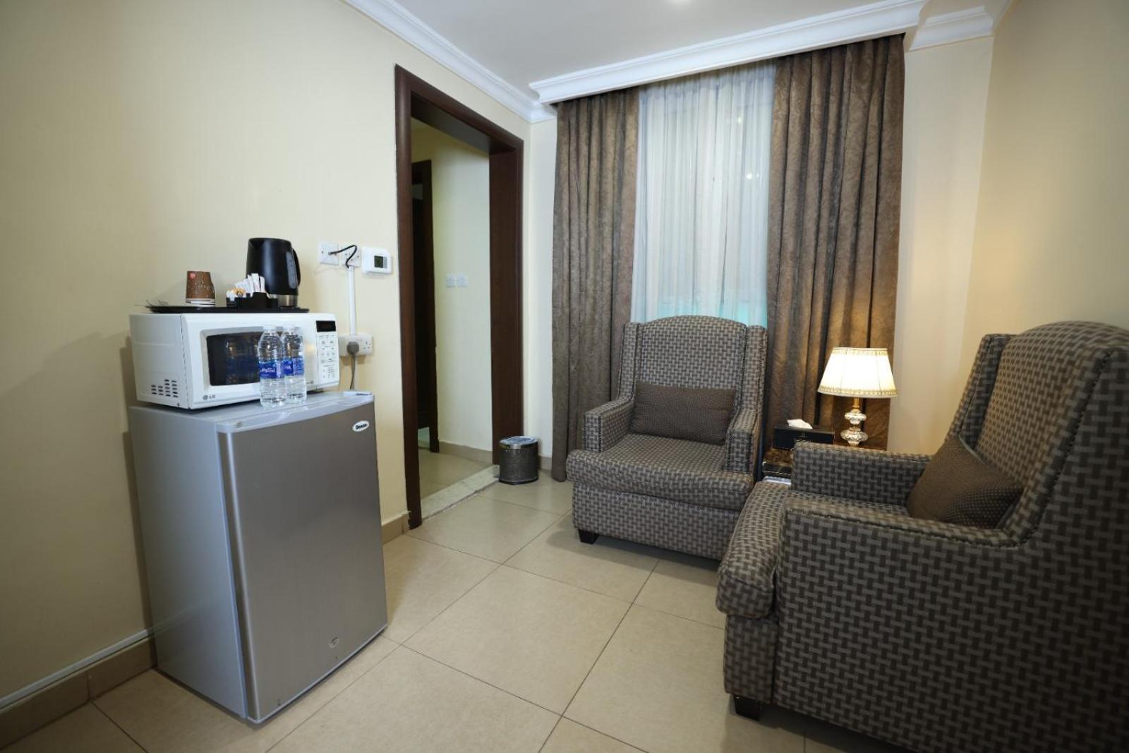 Laguna Hotel Suites Kuwait City Exteriör bild