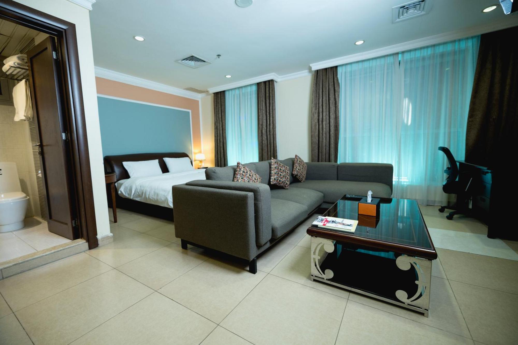 Laguna Hotel Suites Kuwait City Exteriör bild