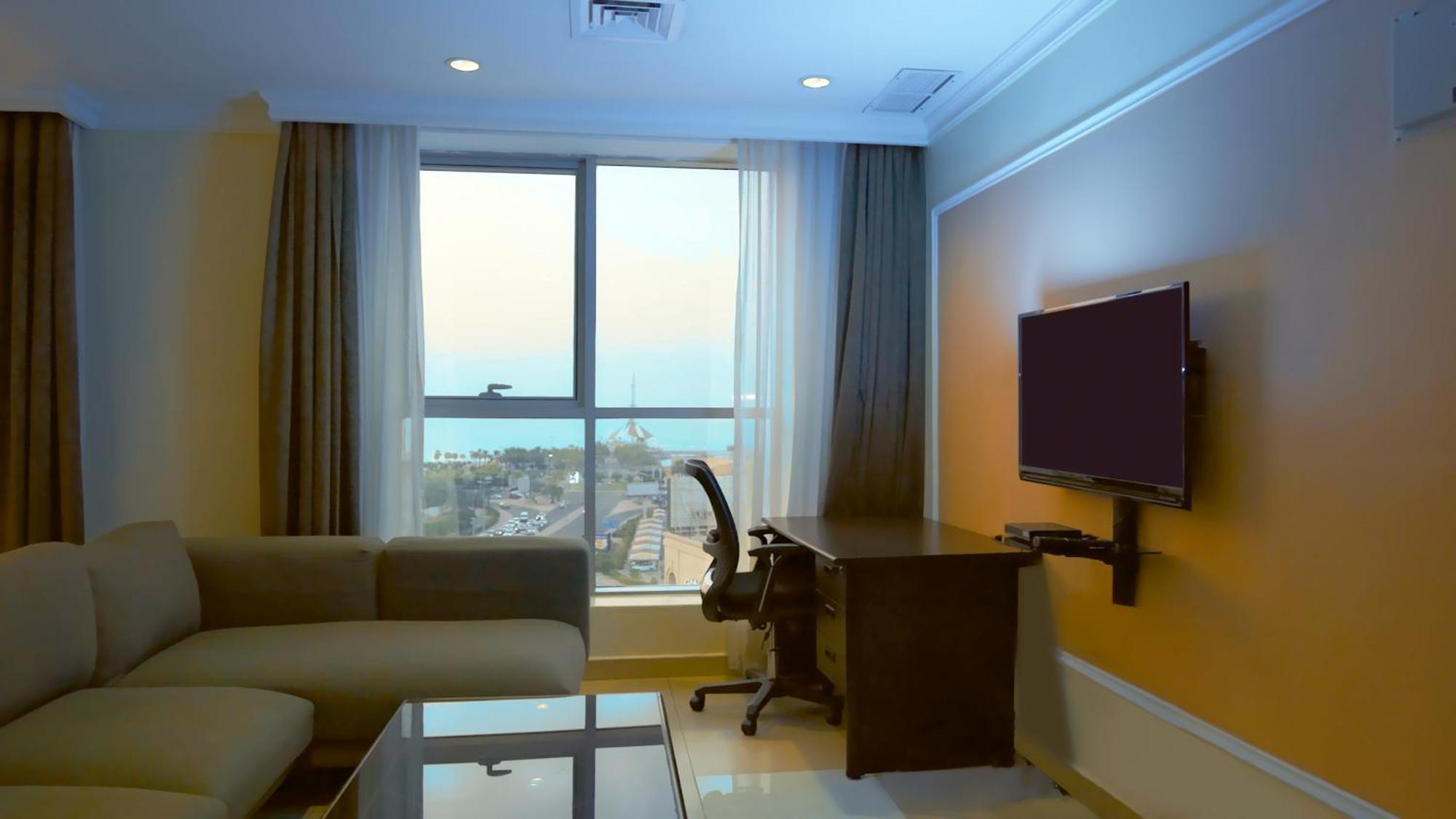 Laguna Hotel Suites Kuwait City Exteriör bild