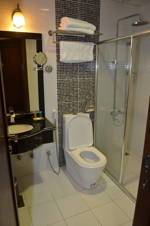 Laguna Hotel Suites Kuwait City Exteriör bild