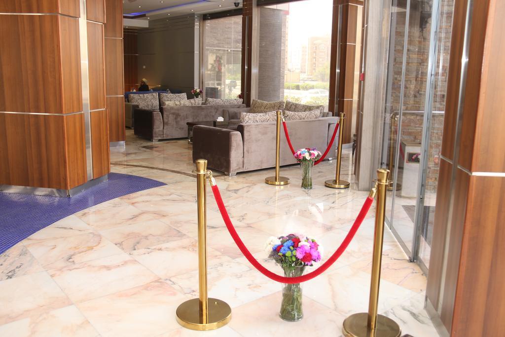 Laguna Hotel Suites Kuwait City Exteriör bild