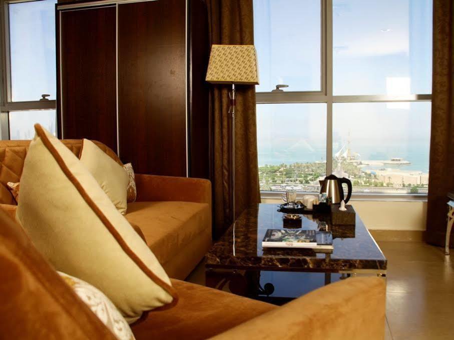 Laguna Hotel Suites Kuwait City Exteriör bild